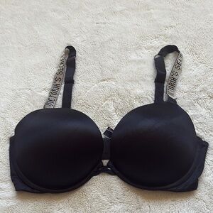 Victoria’s Secret Very Sexy Shine Strap Smooth Push-Up Bra 36DD